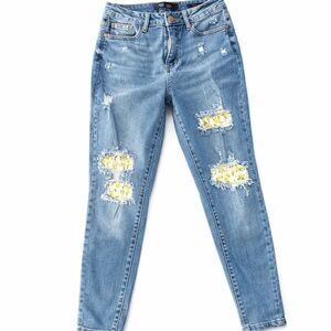 Judy Blue Skinny Jeans Size 5/27 Distressed Floral Patch Mid Rise Stretch